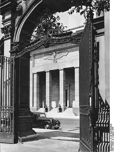 Eingang_Neue_Reichskanzlei